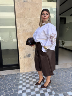 Camicia con ricamo floreale curvy