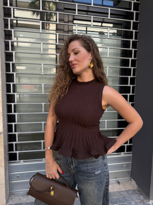 Maglia a costine con rouches