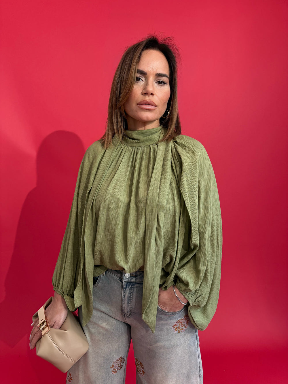 Camicia con manica aperta