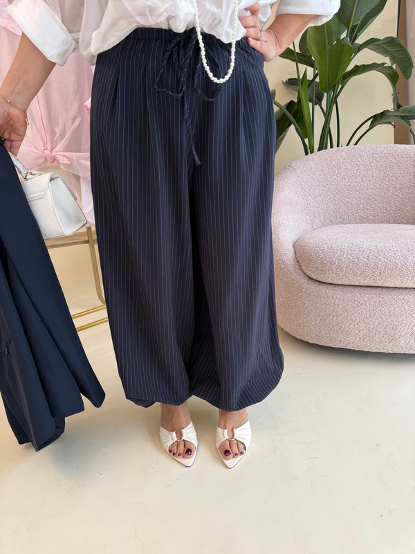 Pantalone gessato con elastico