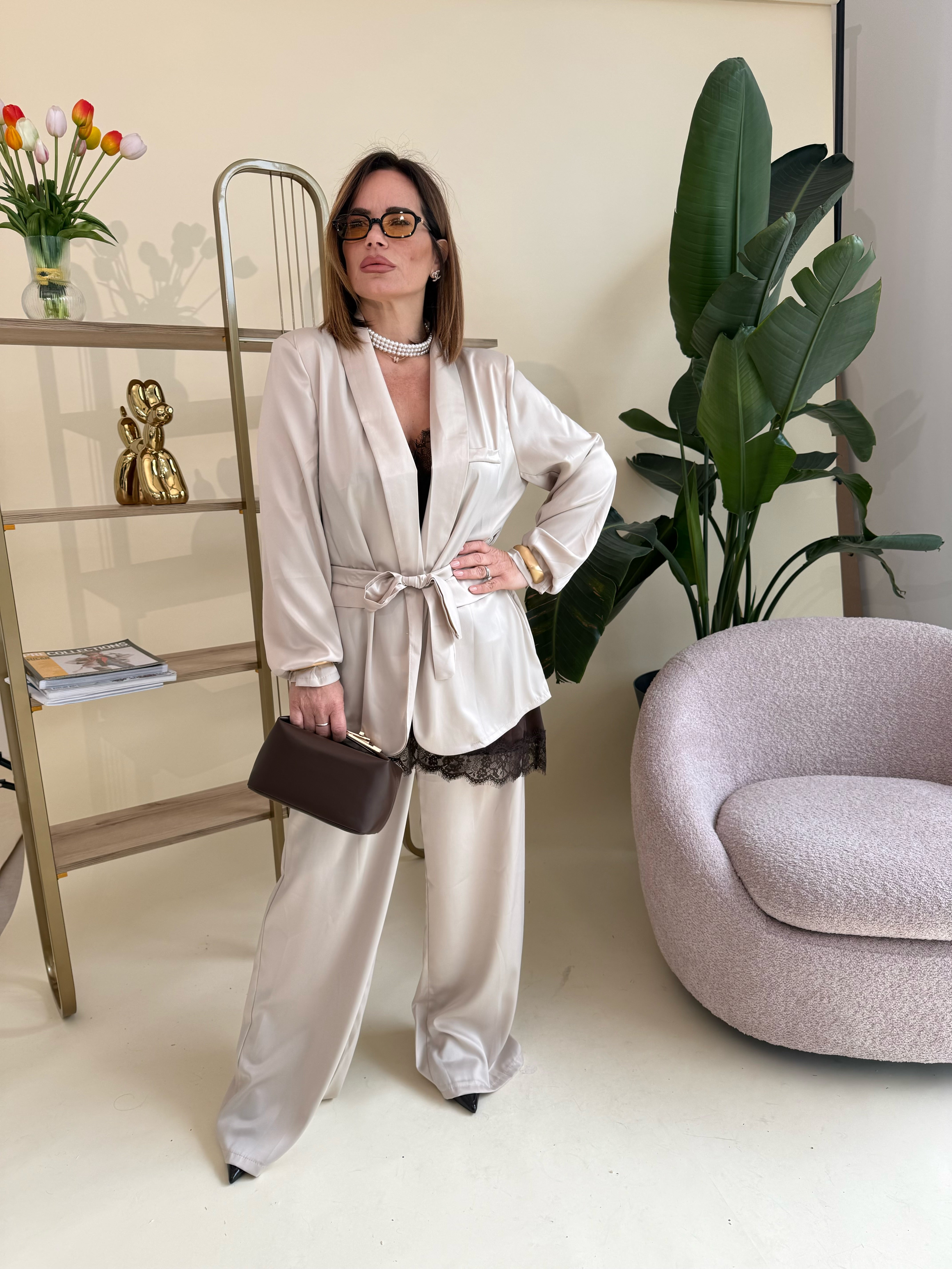 Tailleur in raso curvy