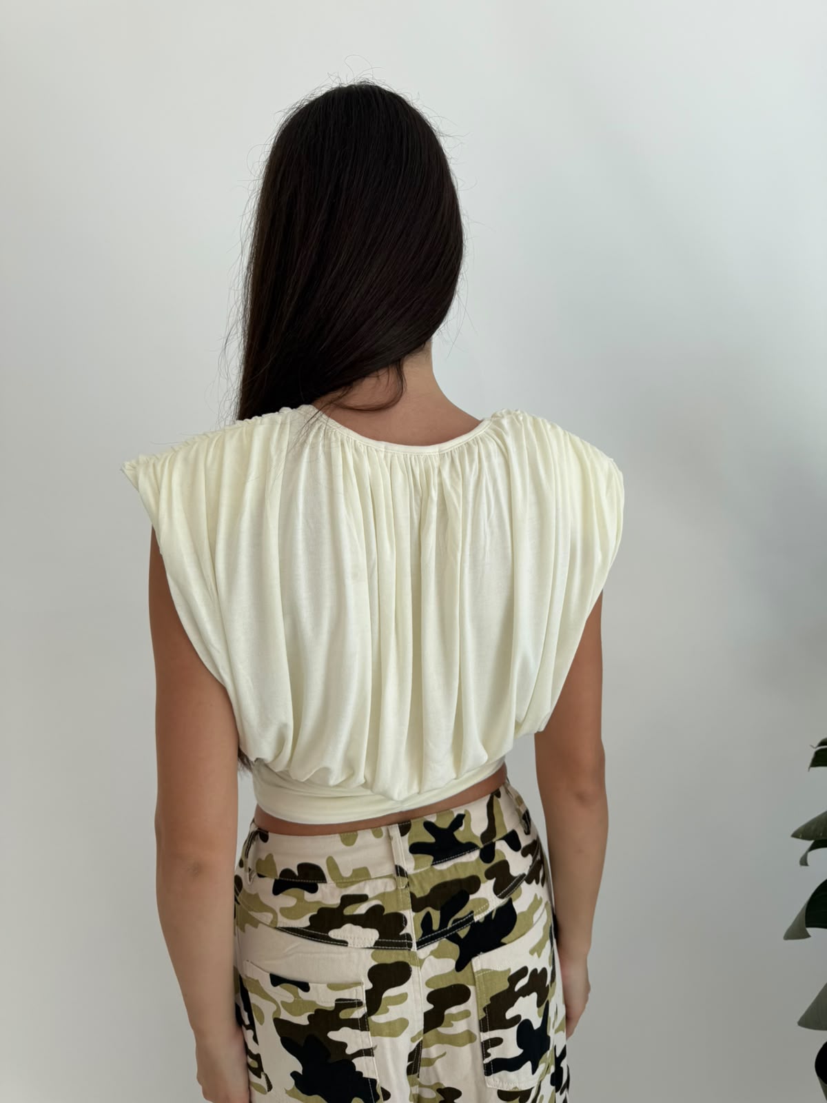 Top crop drappeggiato