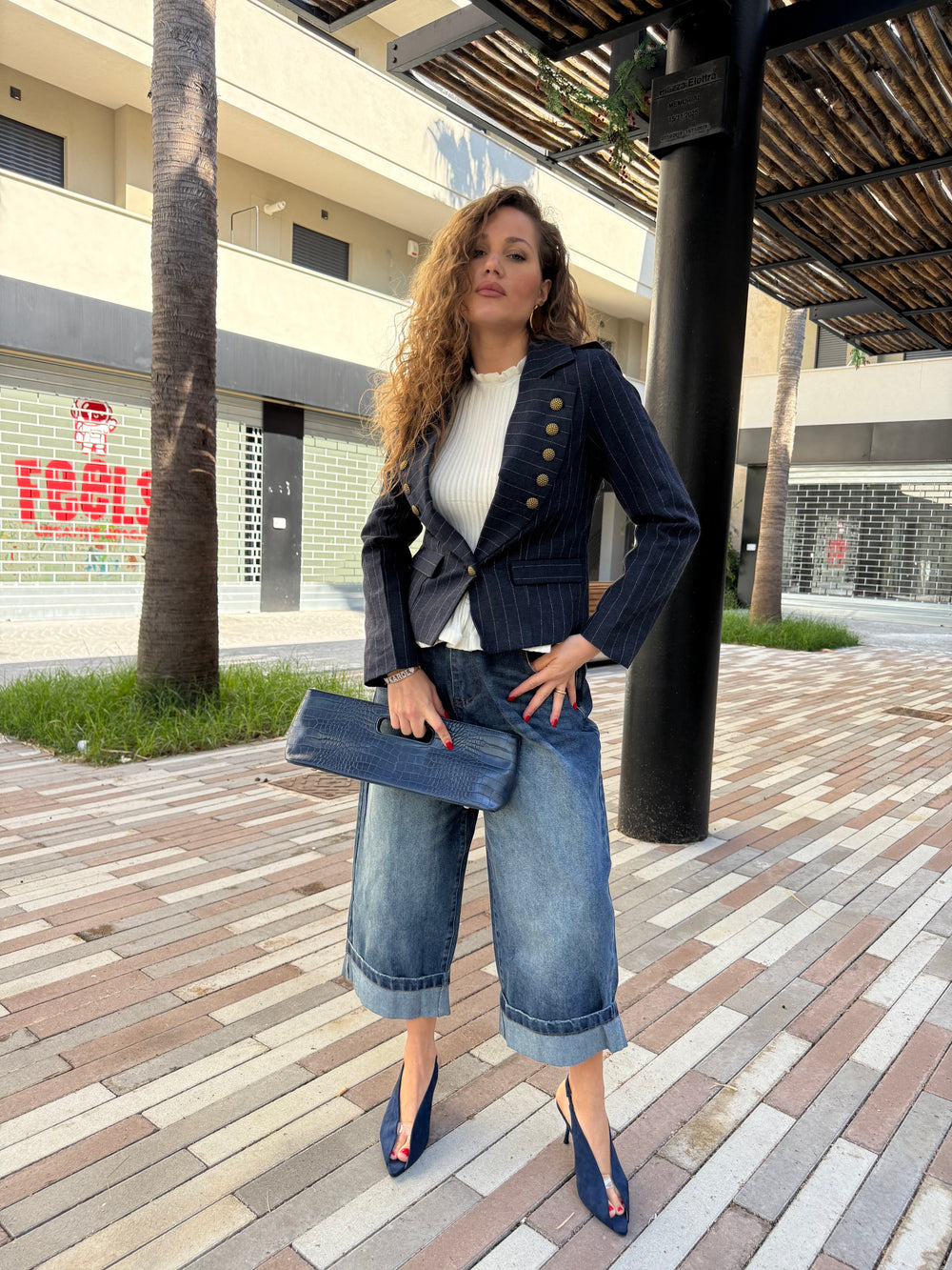 Giacca gessata bottoni gold