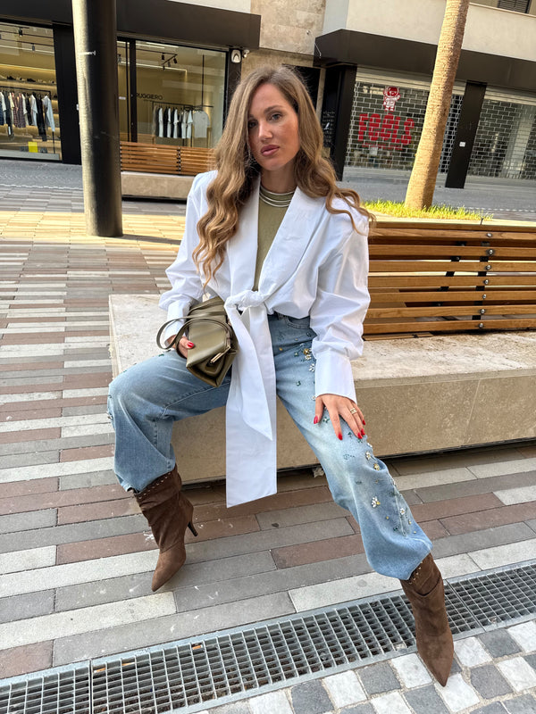 Camicia nodo