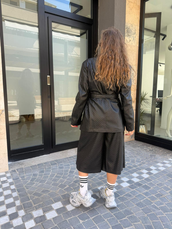 Tailleur con bermuda by Lumina