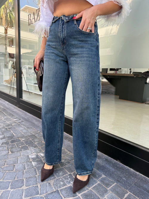 Jeans ballon sabbiato con risvolto