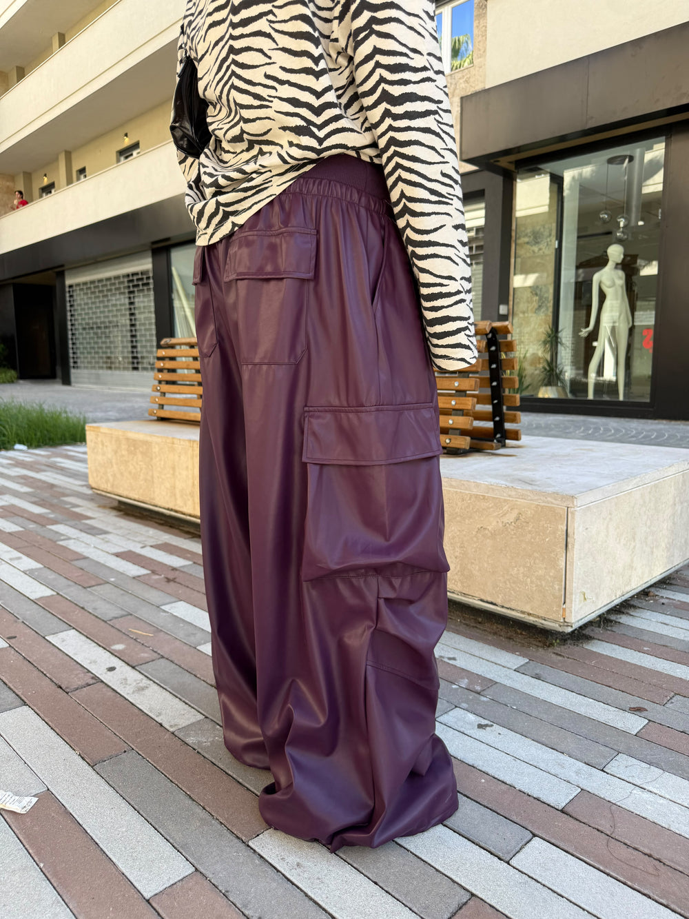 Pantalone ecopelle violet