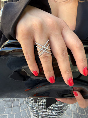 Anello incrocio strass