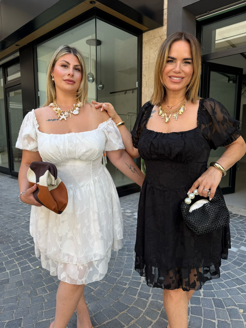 Abitino bustino con fiori velati curvy