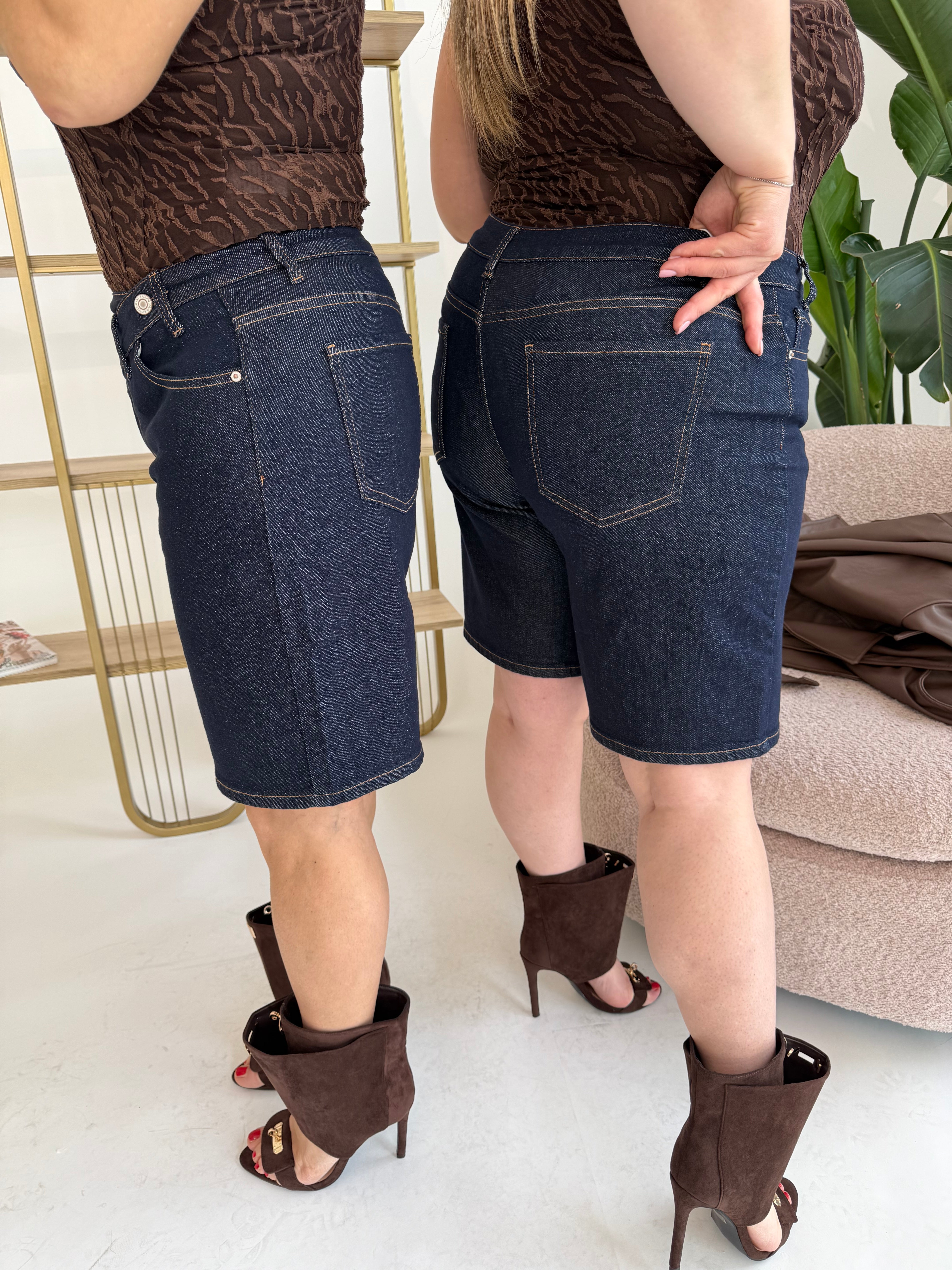 Bermuda baggy denim scuro