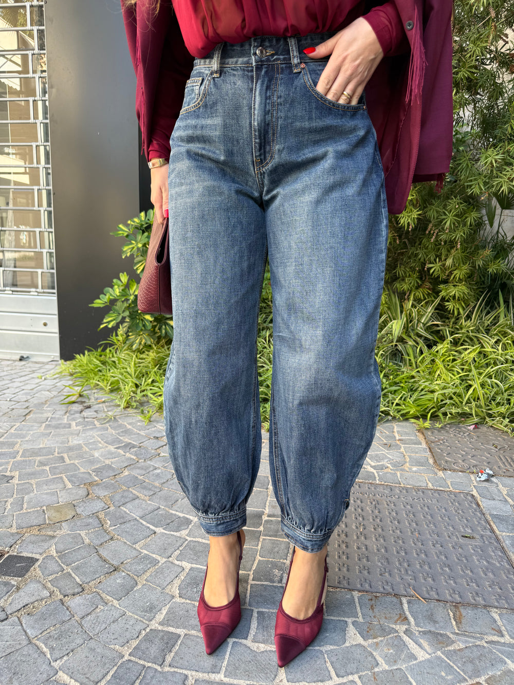 Jeans ballon fibbia sul retro