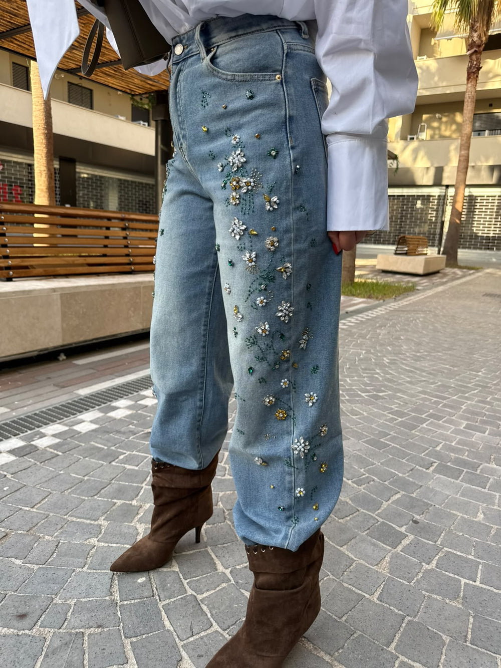 Jeans ricami floreale