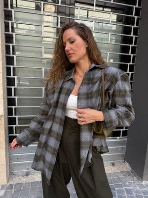 Camicia over a quadri