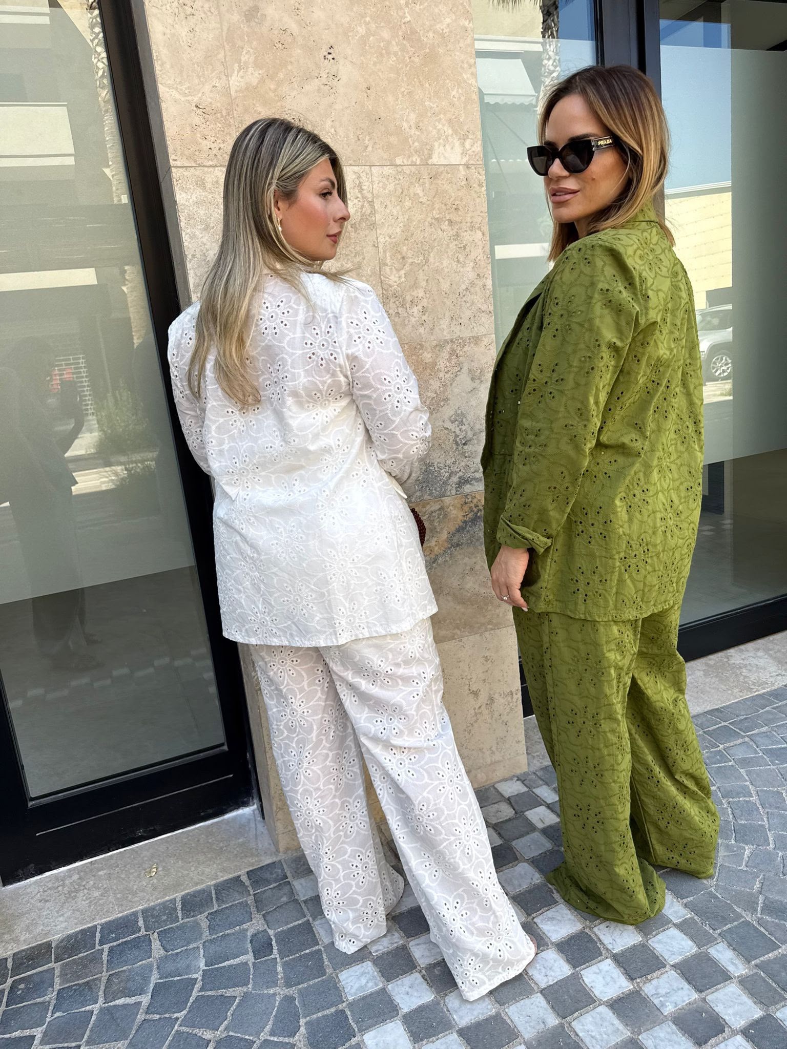 Tailleur in pizzo Sangallo curvy
