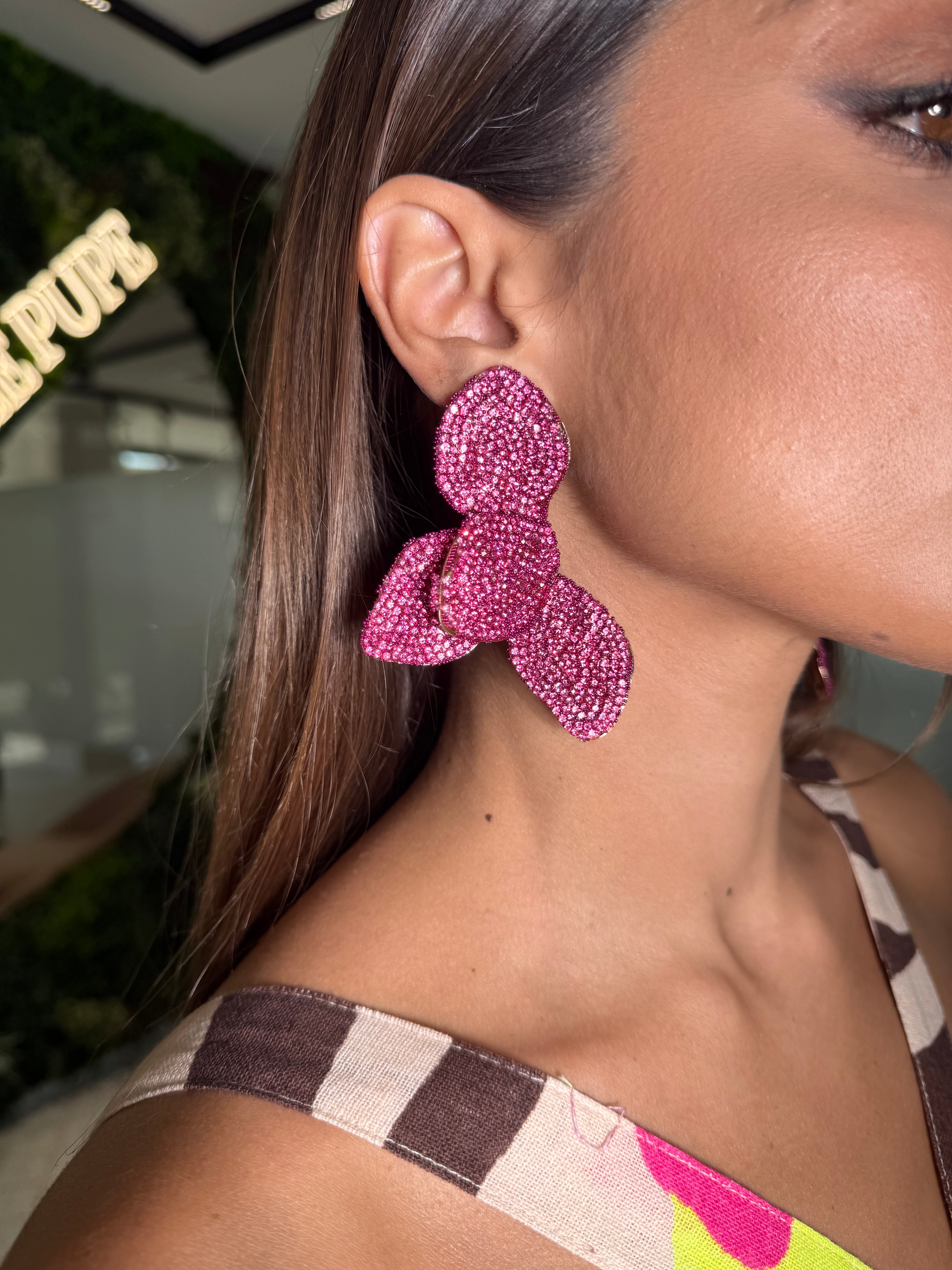 Orecchini petali strass