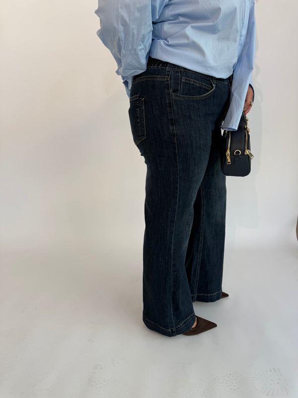 Jeans a zampa con elastico