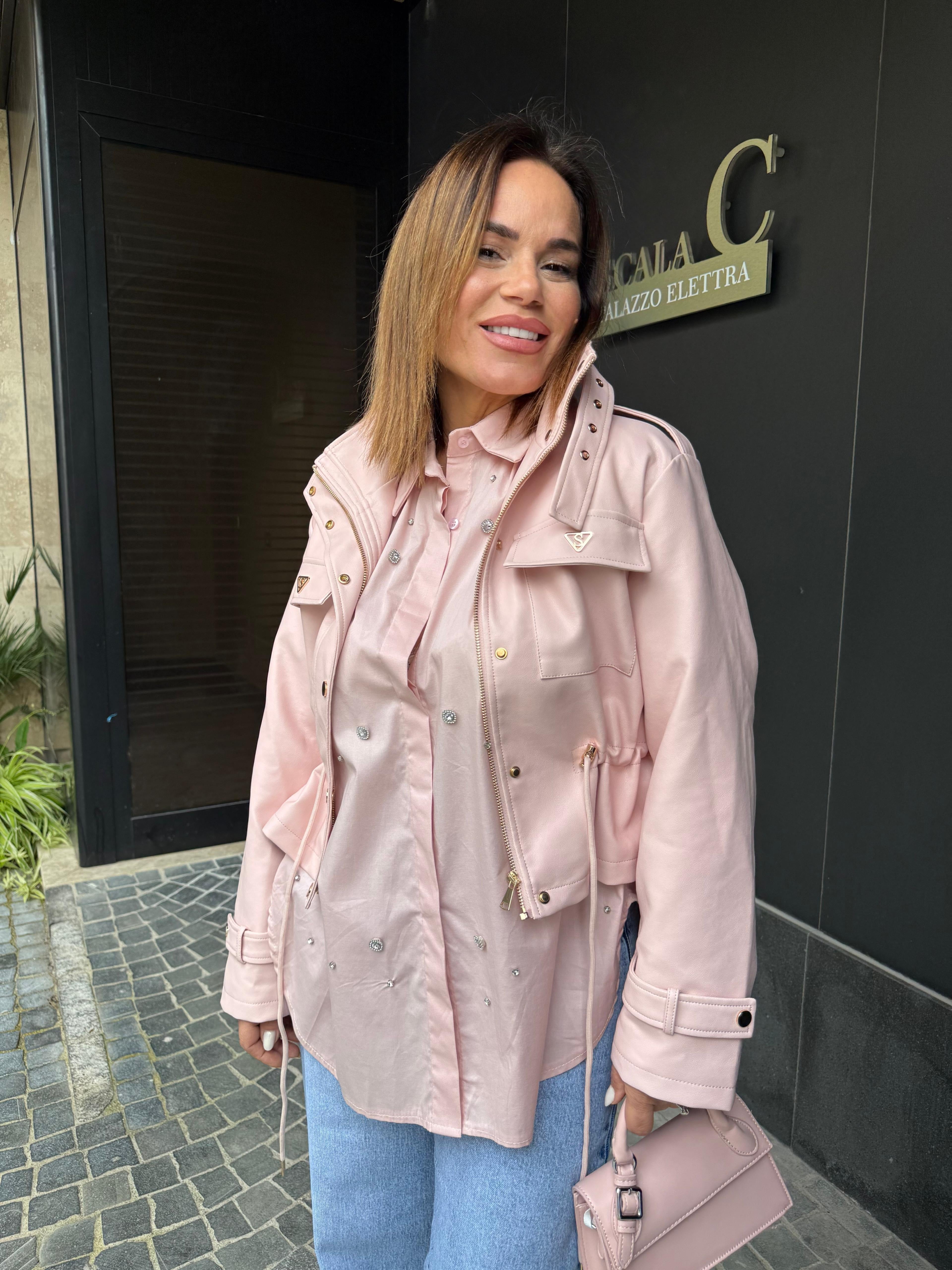 Giubbino in ecopelle con dettagli gold