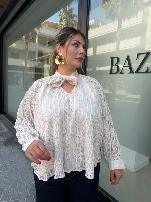 Maglia in pizzo curvy