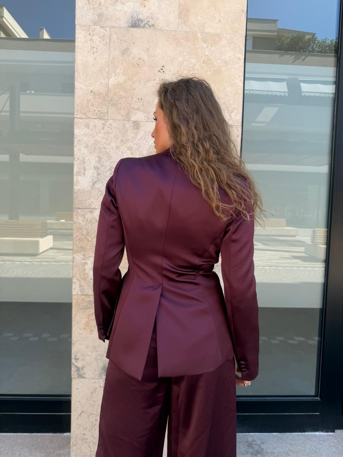 Tailleur in raso by Lumina