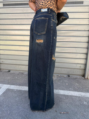 Jeans palazzo con strappi