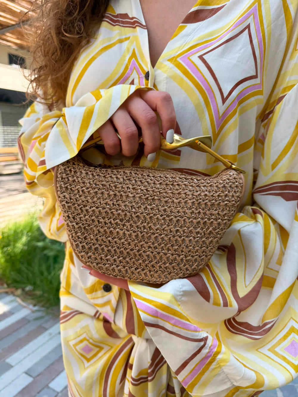 Borsa in paglia con manico gold