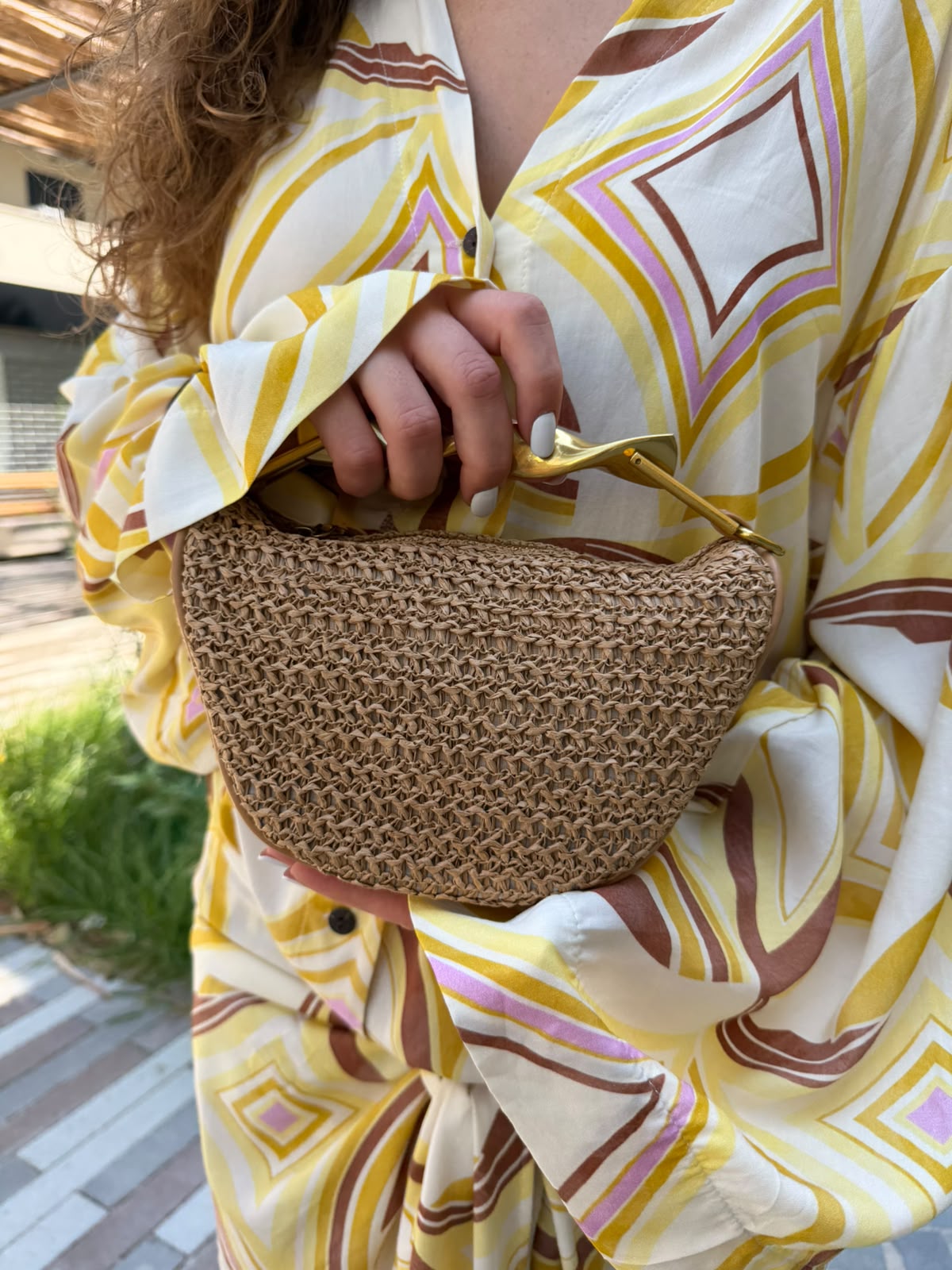Borsa in paglia con manico gold