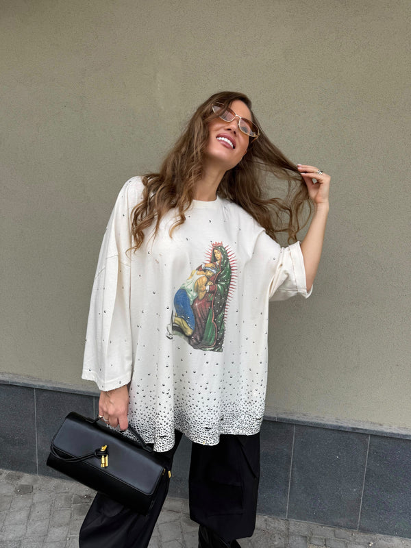 T-shirt Madonna con borchie e strass by Minimal Couture