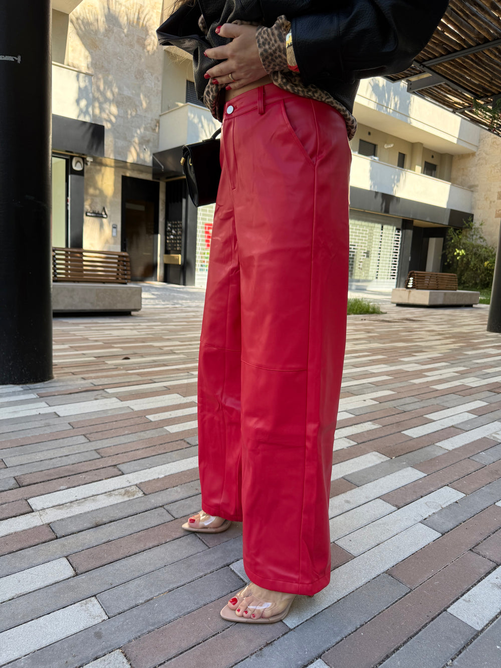 Pantalone palazzo in ecopelle red