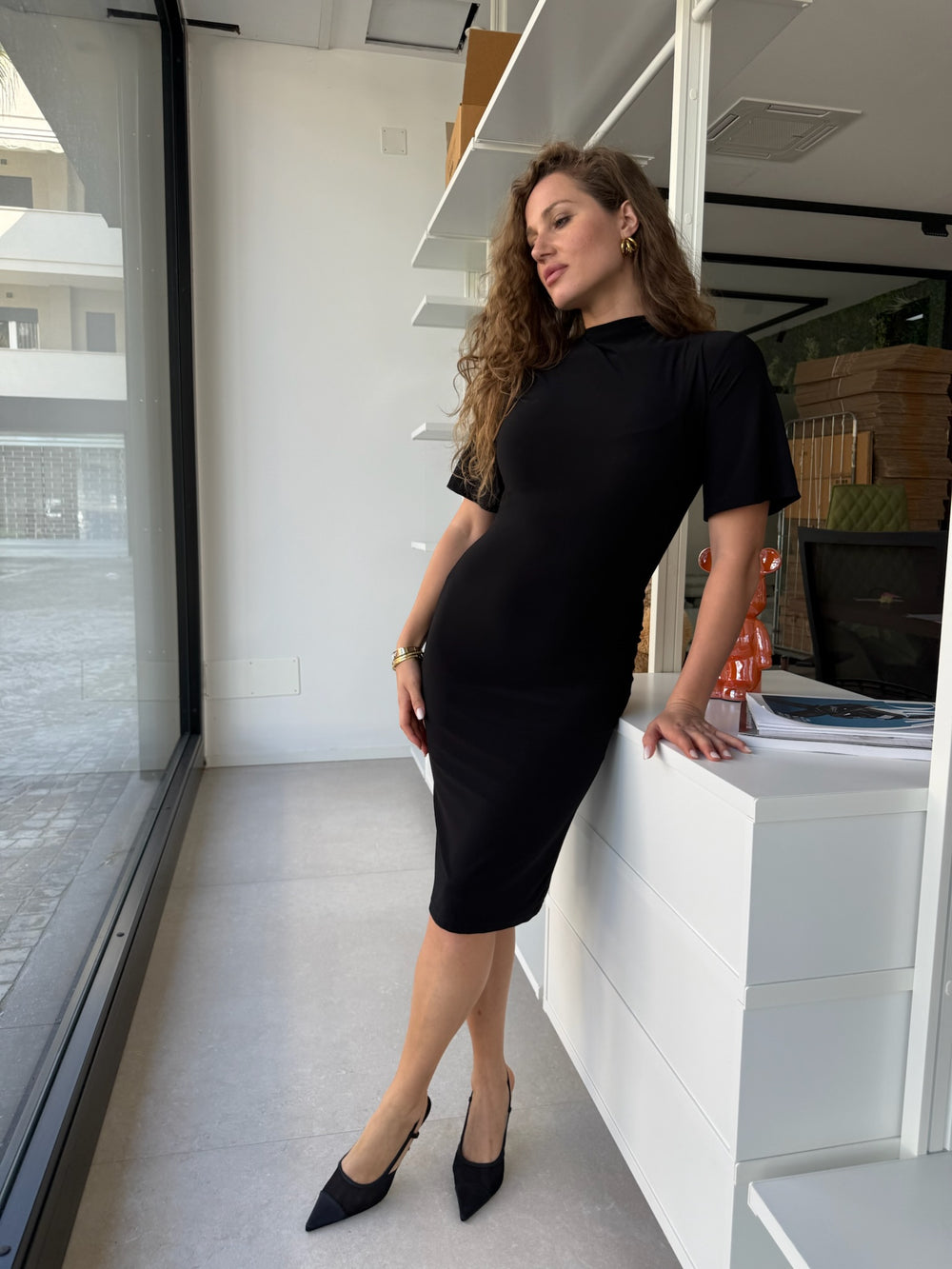 Abitino midi basic mezza manica nero