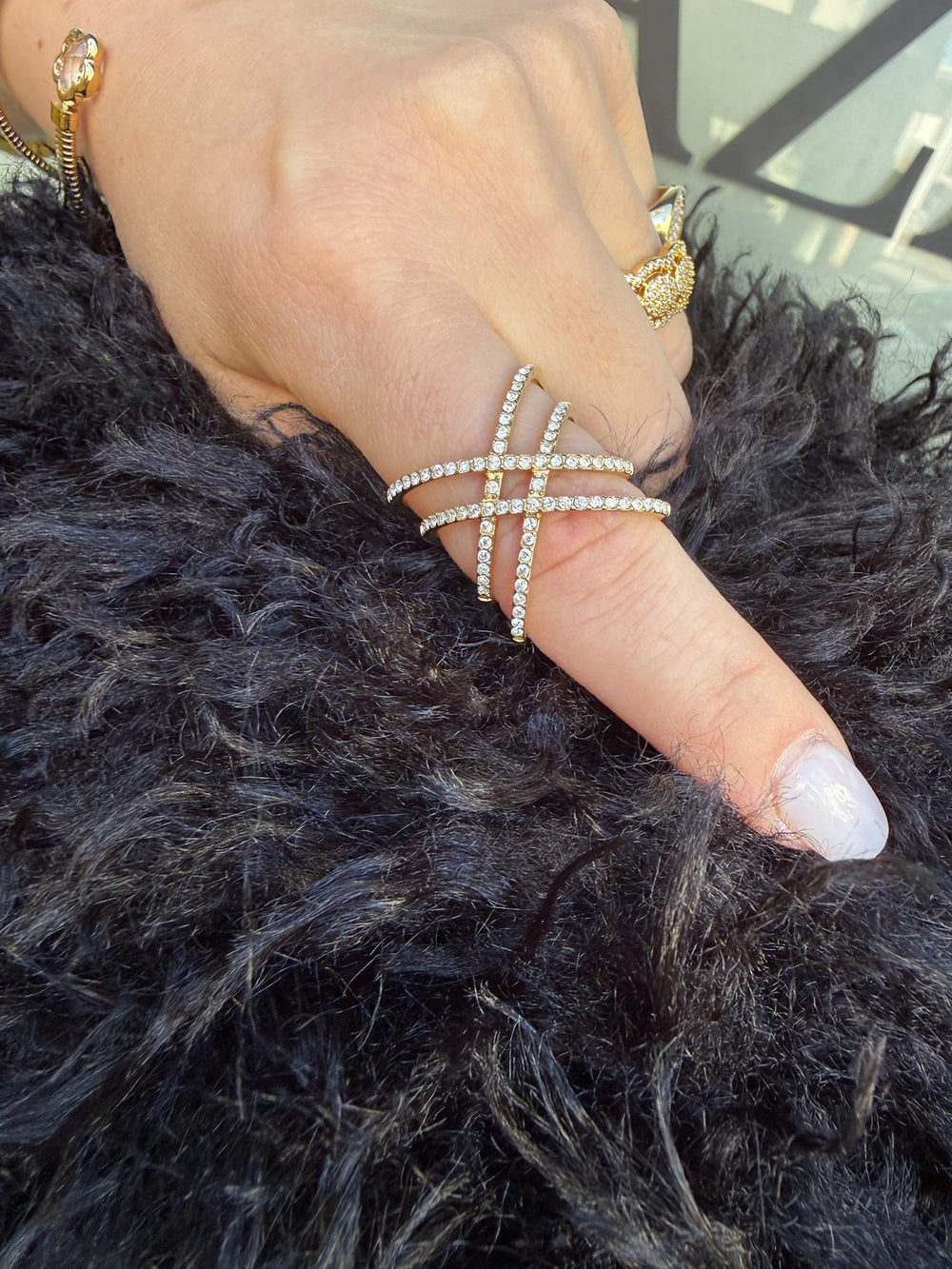 Anello incrocio strass