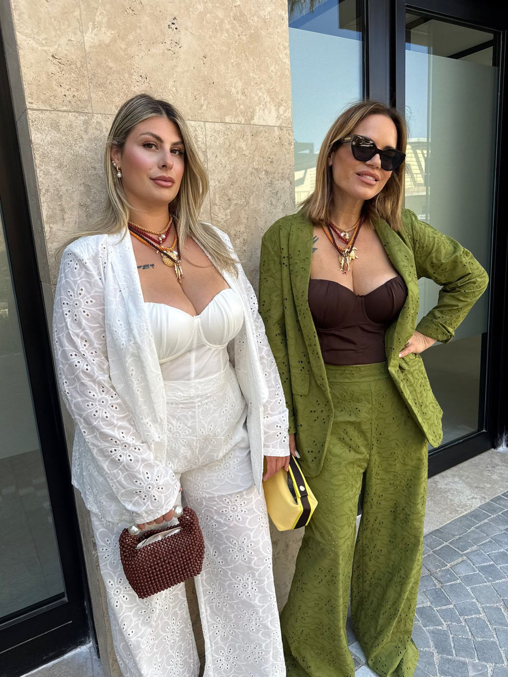 Tailleur in pizzo Sangallo curvy