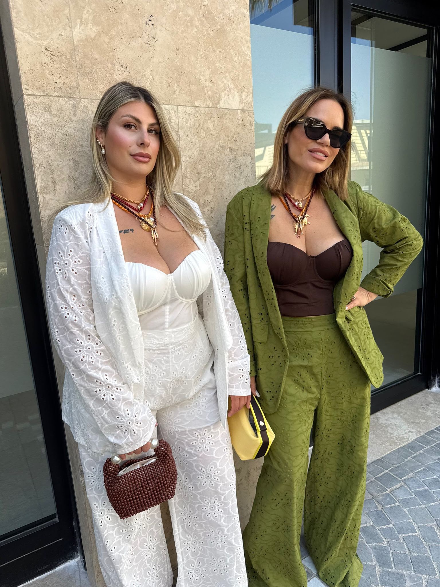 Tailleur in pizzo Sangallo curvy