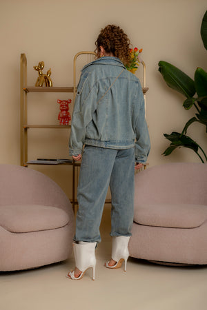 Jeans ballon con cuciture sul davanti