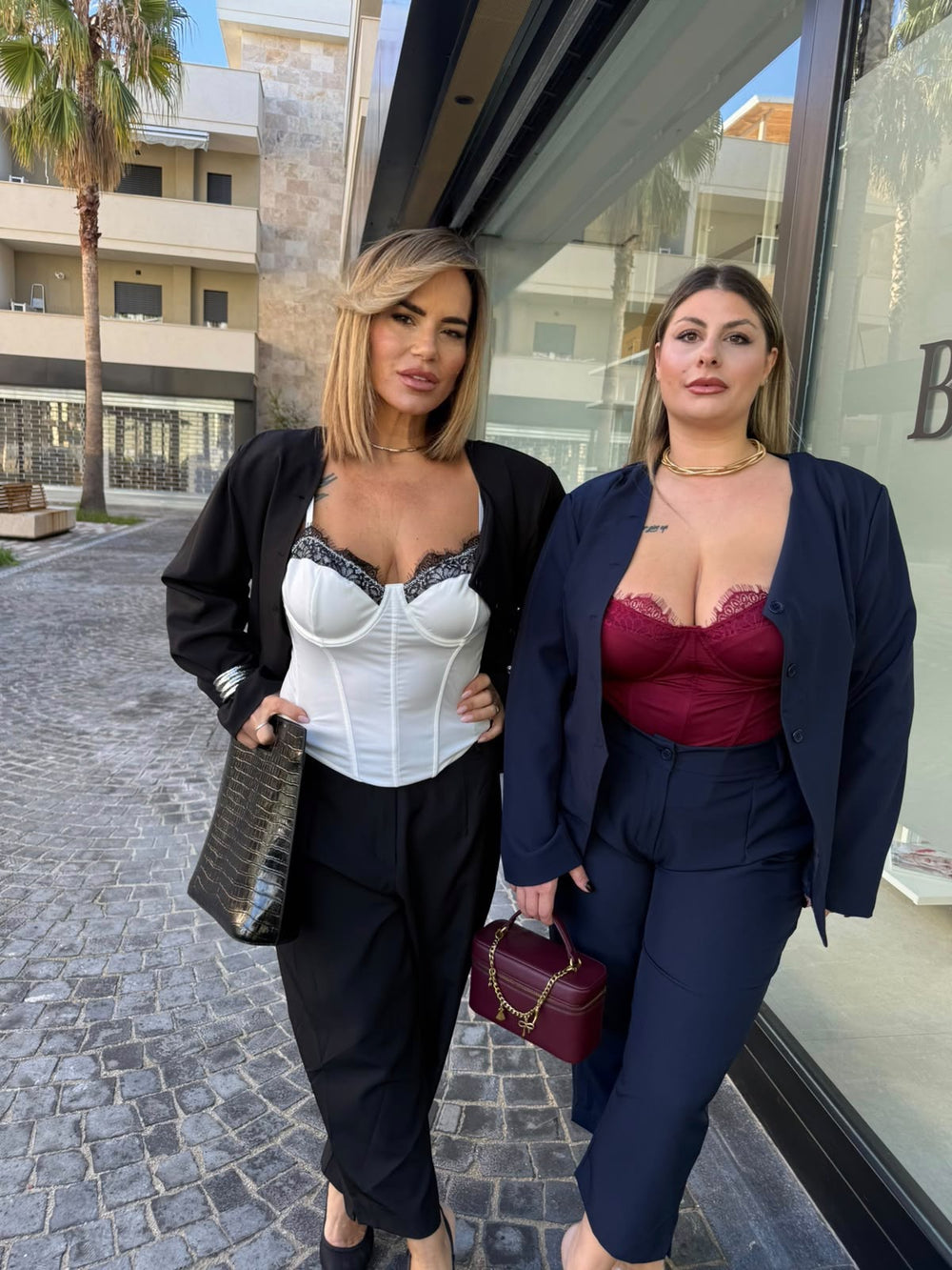 Corpetto con dettagli in pizzo curvy