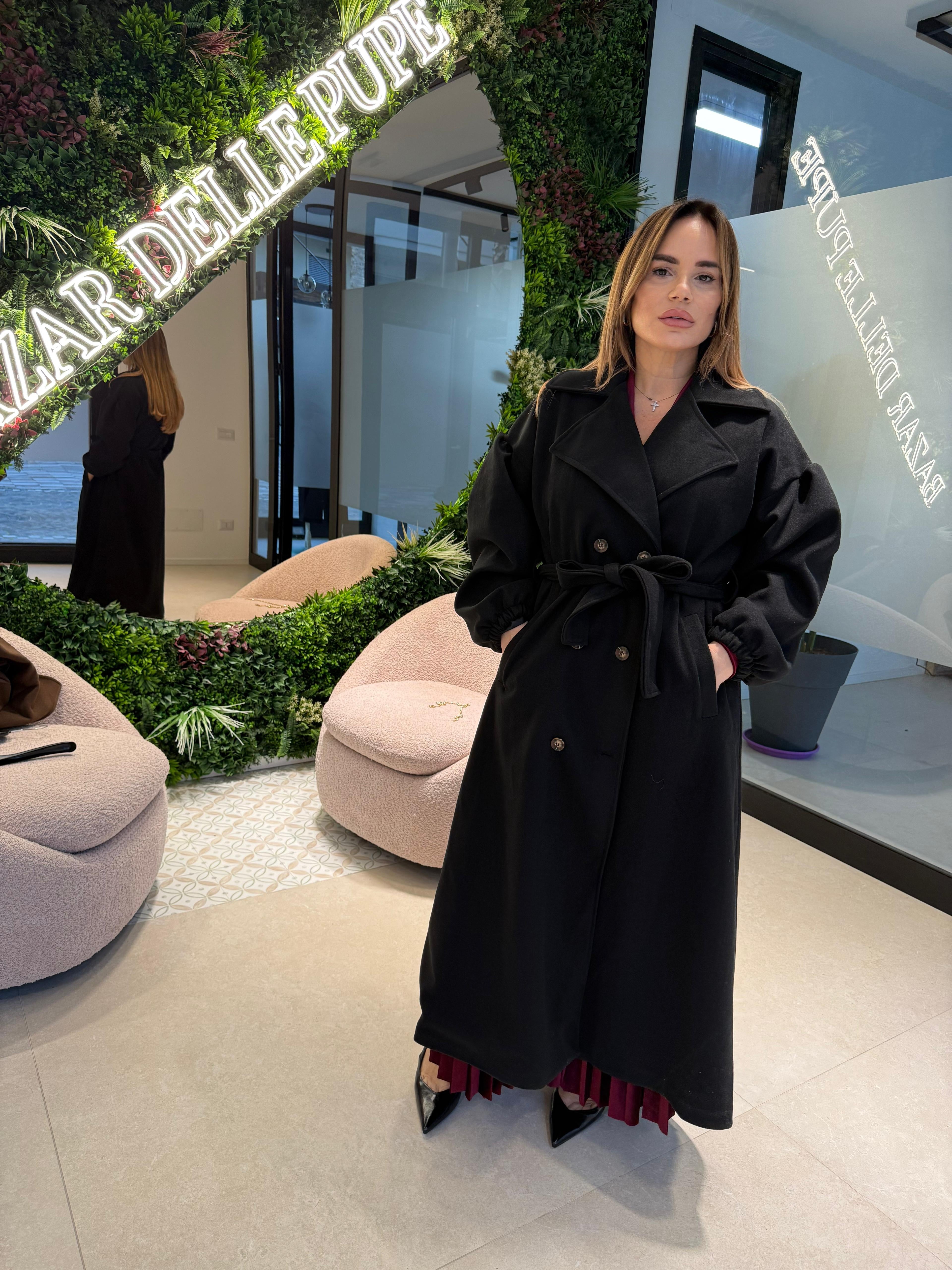 Cappotto con cintura curvy