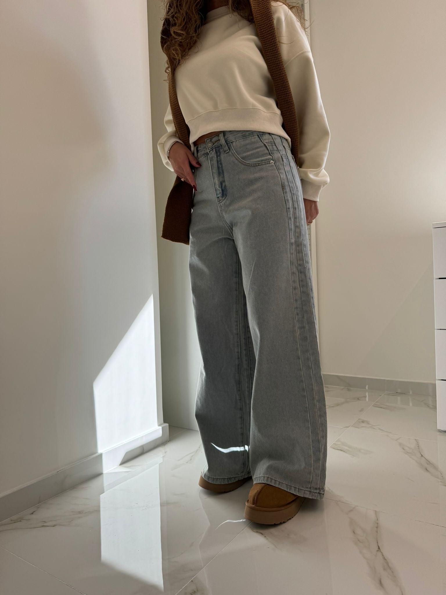 Jeans palazzo chiaro