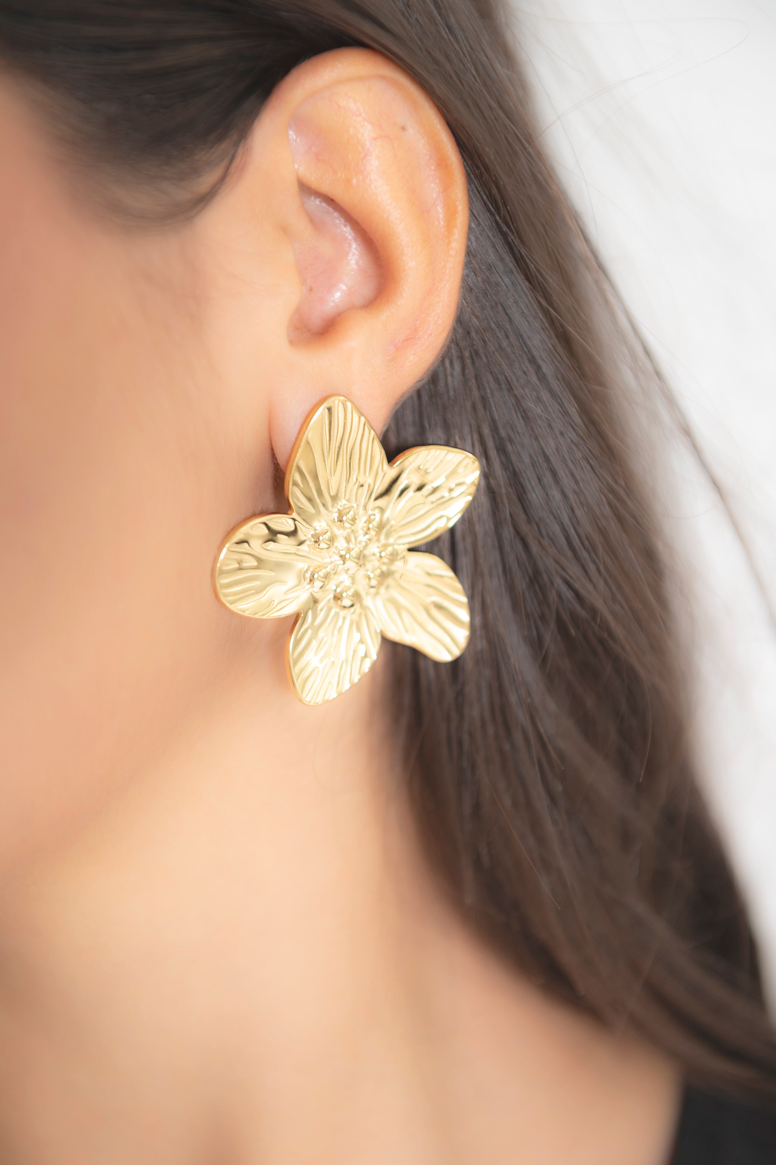 Orecchini big fiore gold