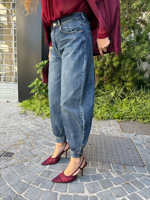 Jeans ballon fibbia sul retro