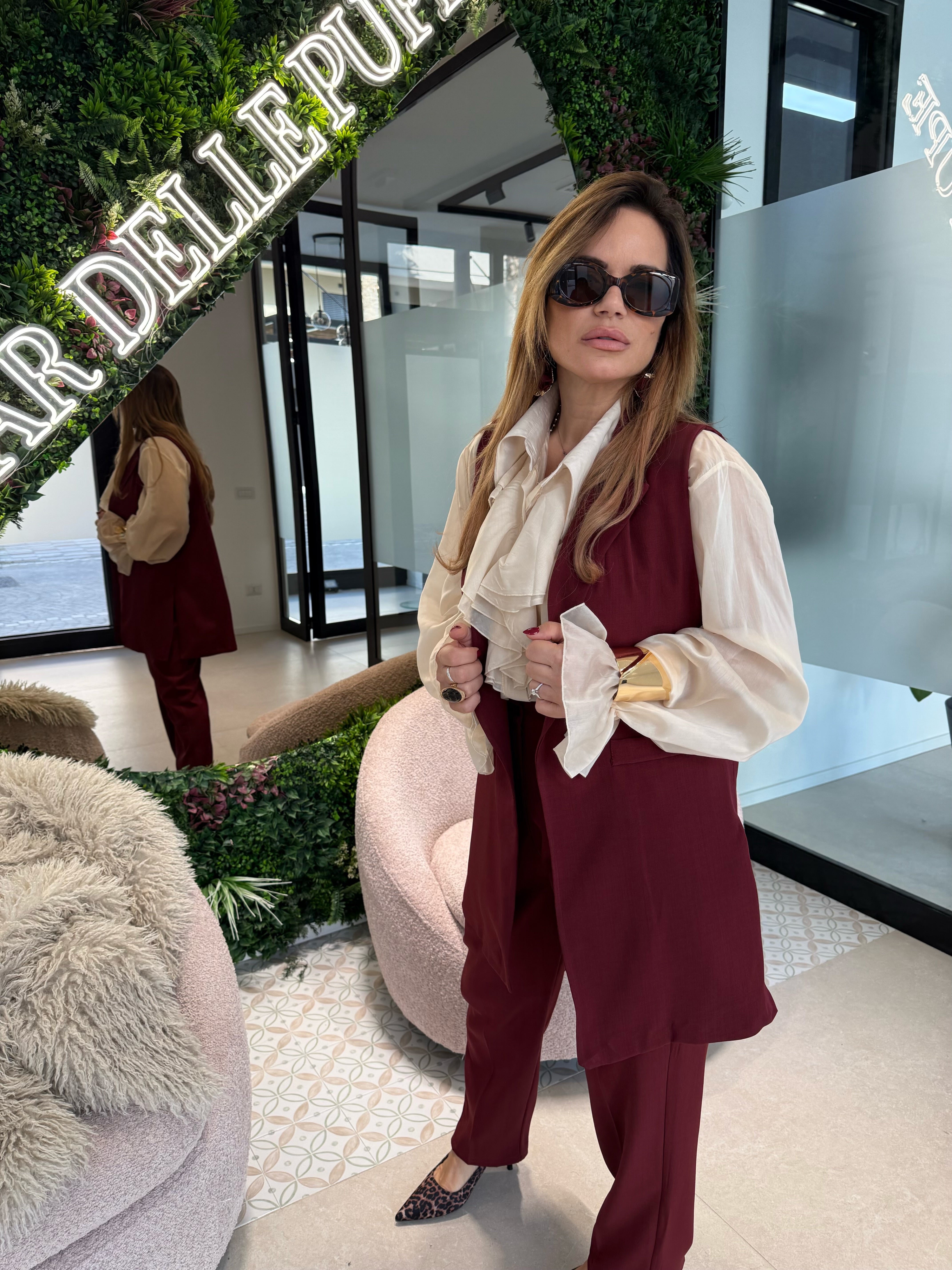 Tailleur con gilet curvy