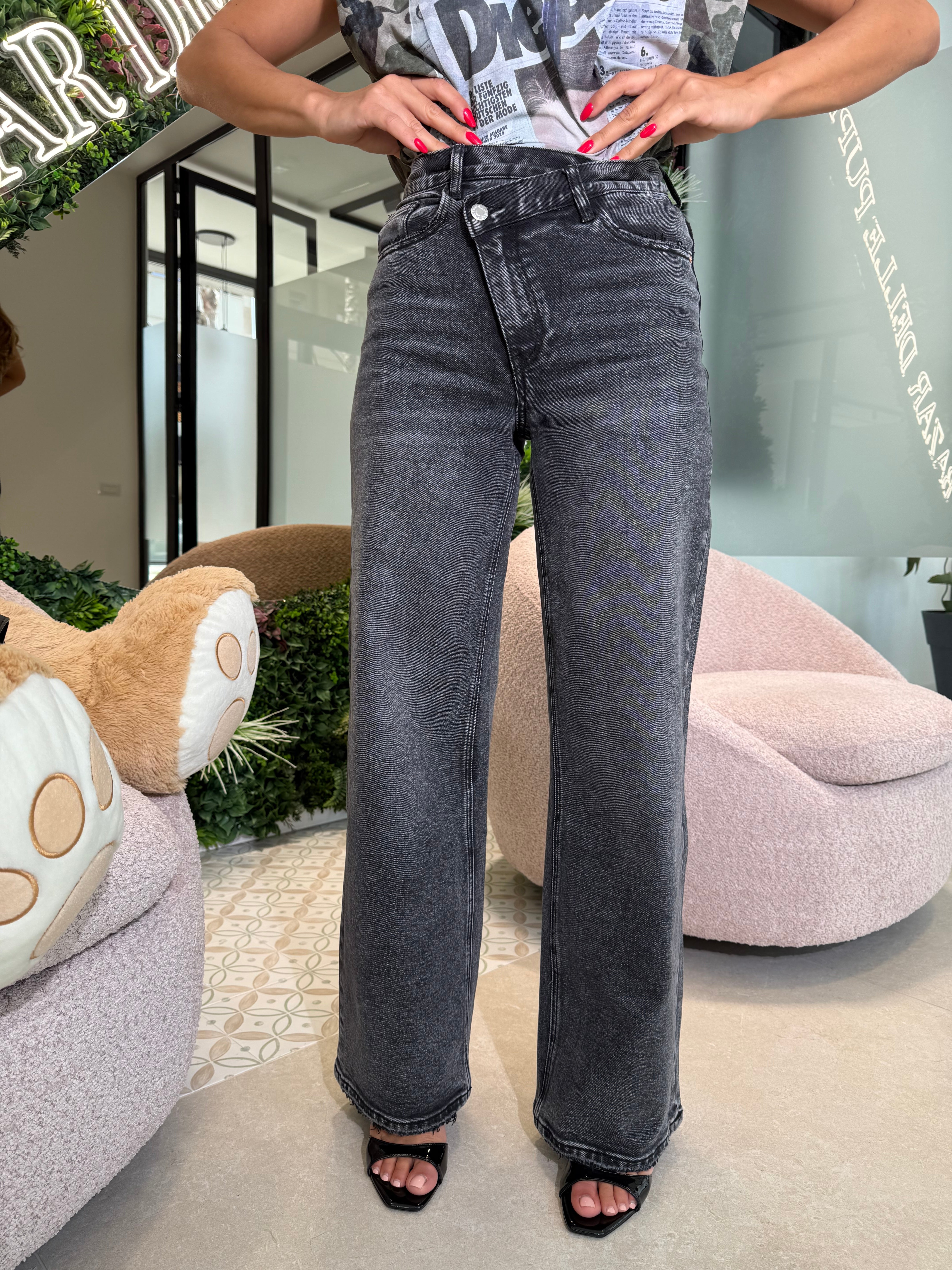 Jeans asimmetrico black