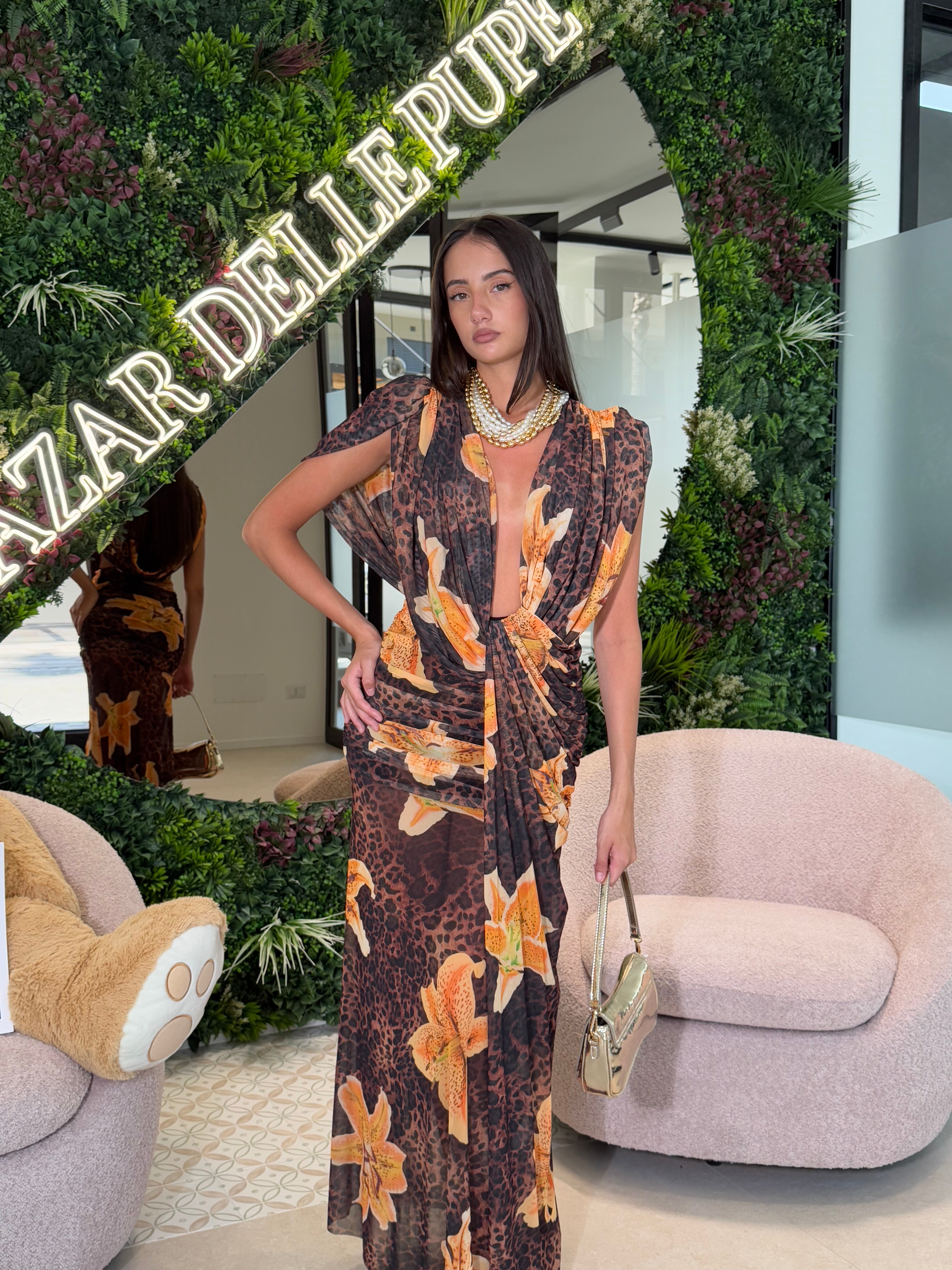 Abito con scollo animalier Lumina