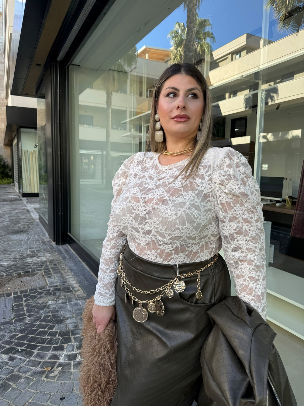 Maglia velata fiorata curvy