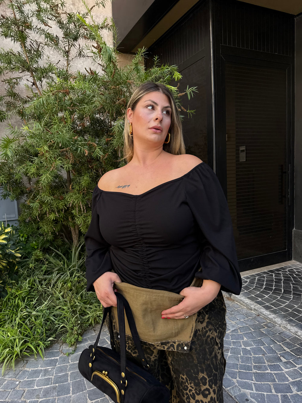 Maglia con laccio curvy