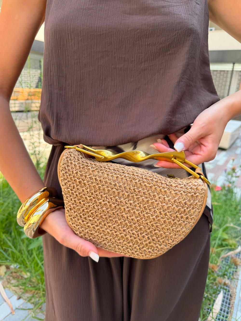 Borsa in paglia con manico gold