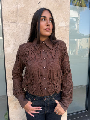 Camicia ricami macrame