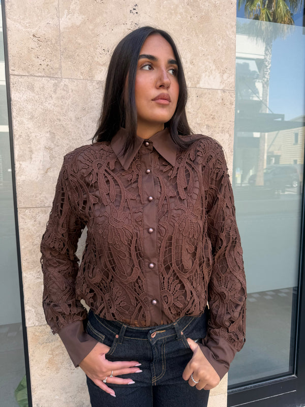 Camicia ricami macrame