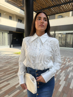 Camicia ricami macrame