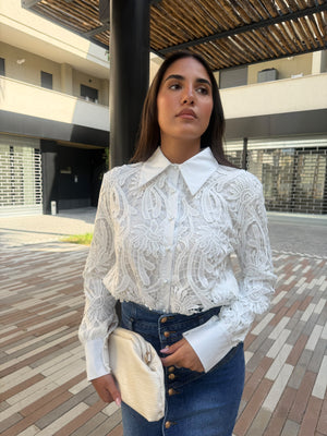 Camicia ricami macrame