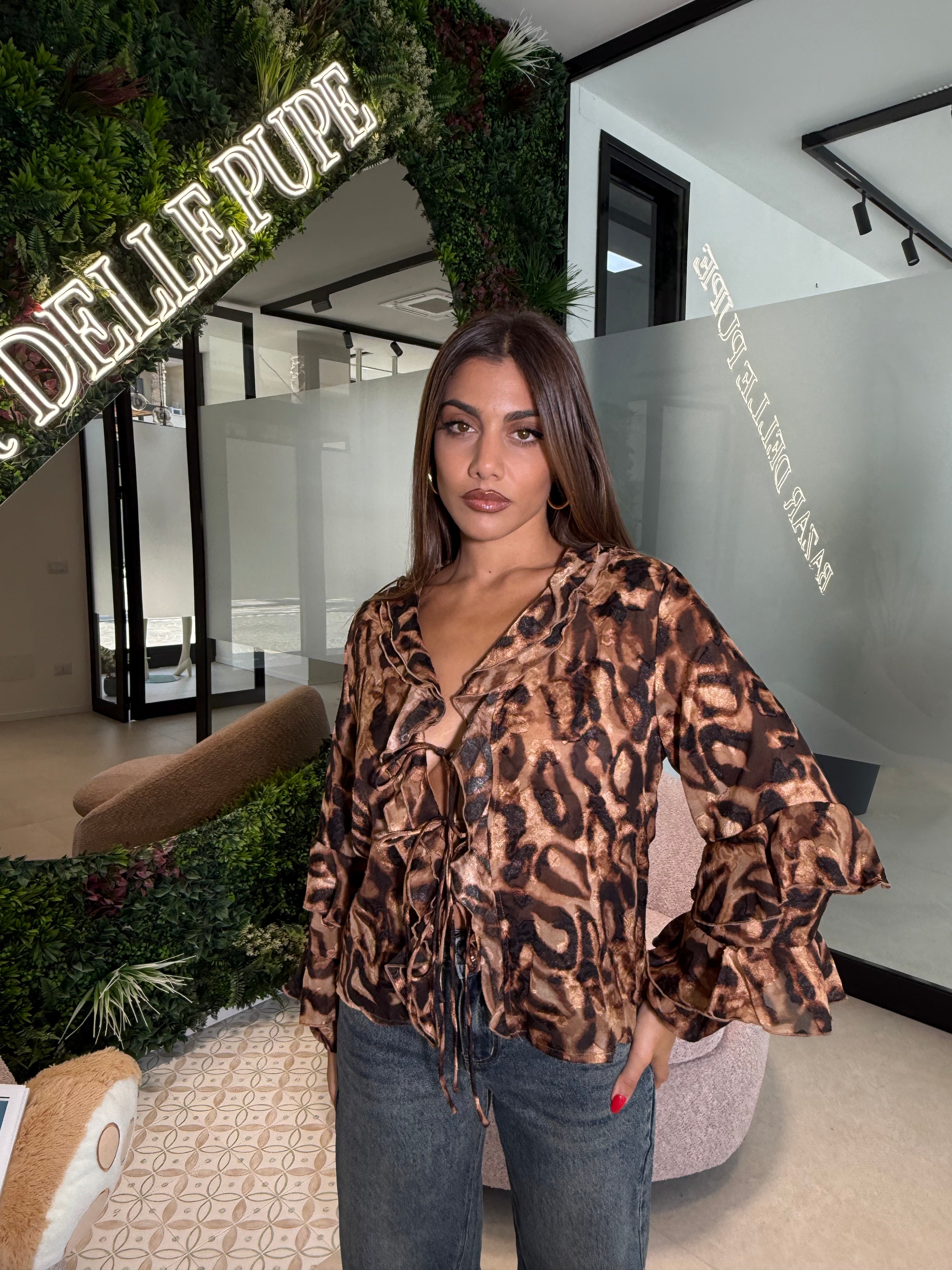 Camicia fiocchetti animalier