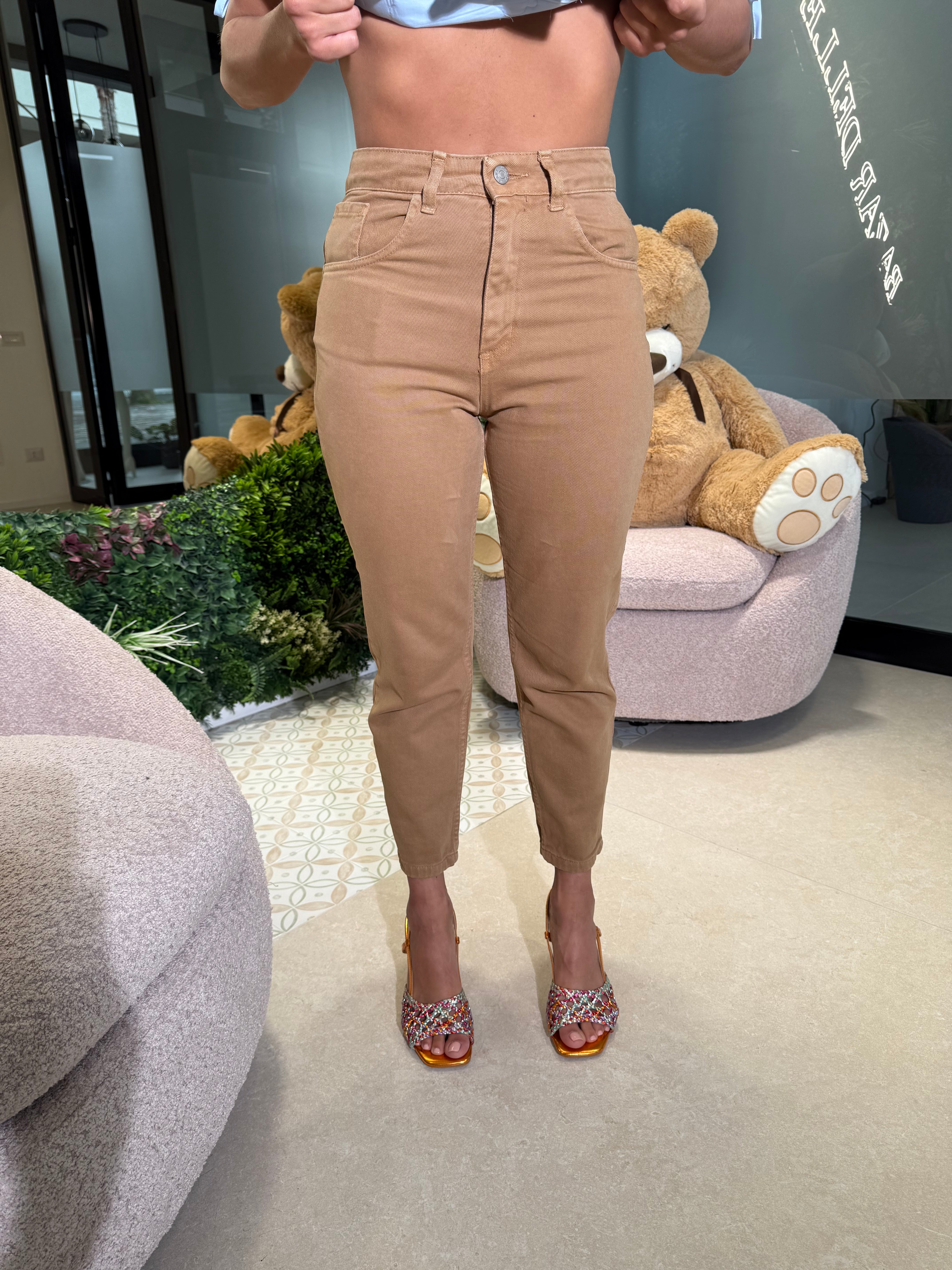 Jeans mom fit camel